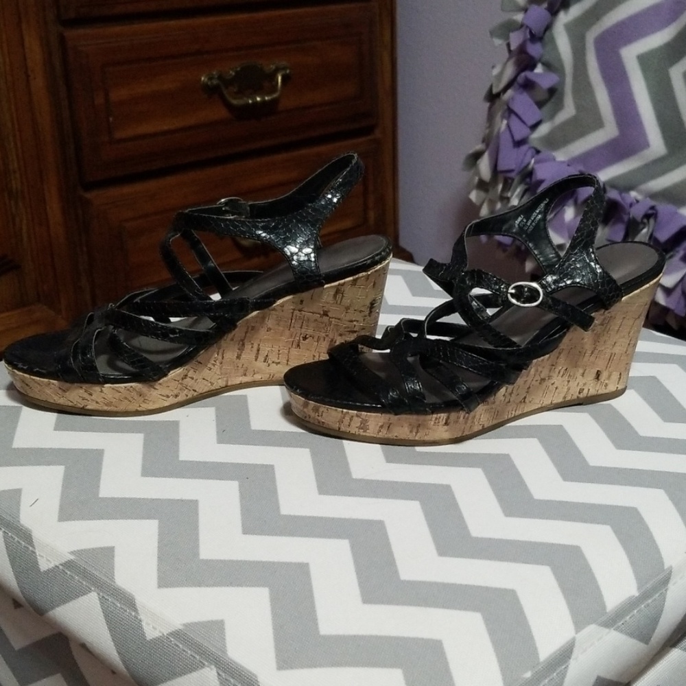 Strappy black wedges